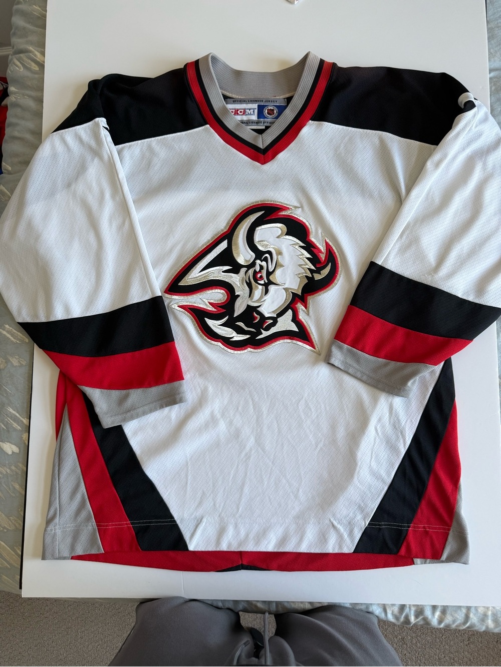 Buffalo Sabres Goathead Jersey CCM XL